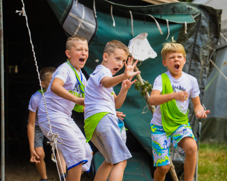 Zabawa podczas kolonii dla dzieci w Polsce