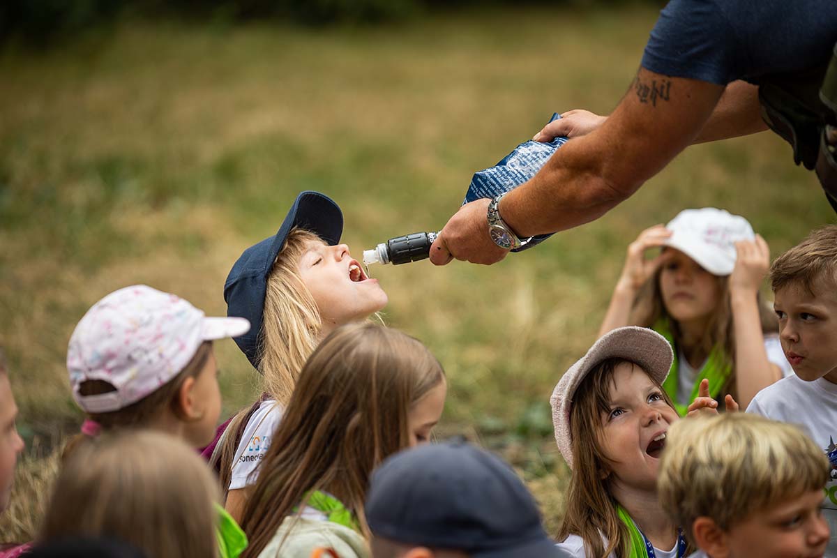 Bezpieczeństwo dzieci na koloniach nad jeziorem